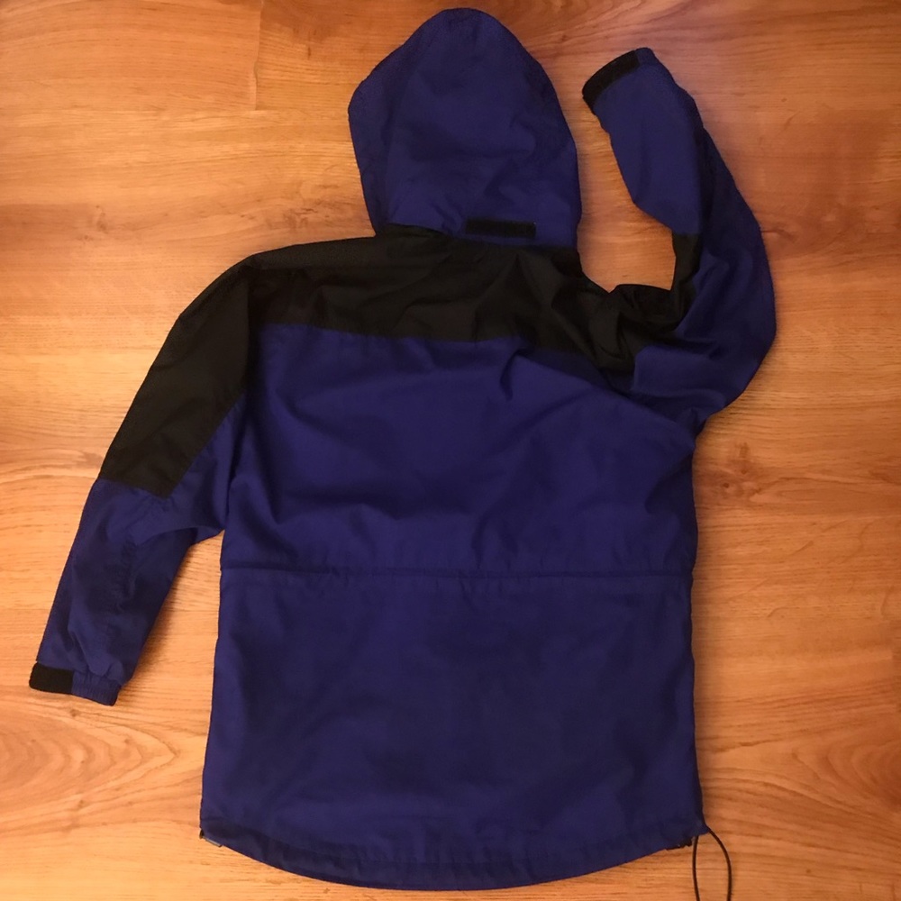 The North Face Rain Jacket - Throwback - image 4